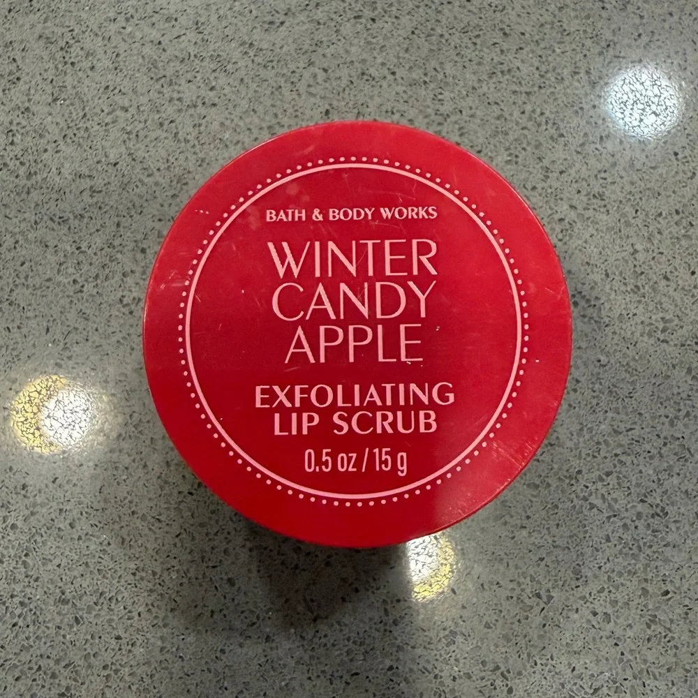 Bath & Body Works Winter Candy Apple Exfoliating Lip Scrub 0.5 oz